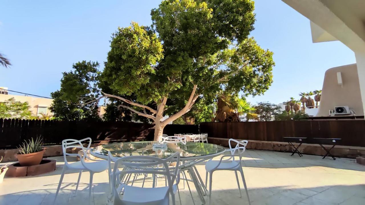 Guest House "Villa Klara Eilat" Heated Pool And Sauna All Year Round Екстериор снимка